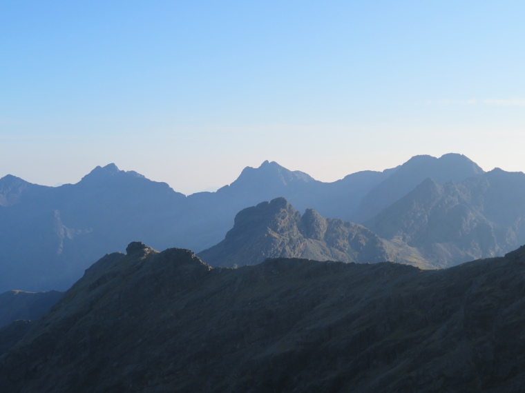 United Kingdom Scotland Isles Skye, Bruach na Frithe, Southern Black Cuillin summits from Bruach na Frithe, Walkopedia