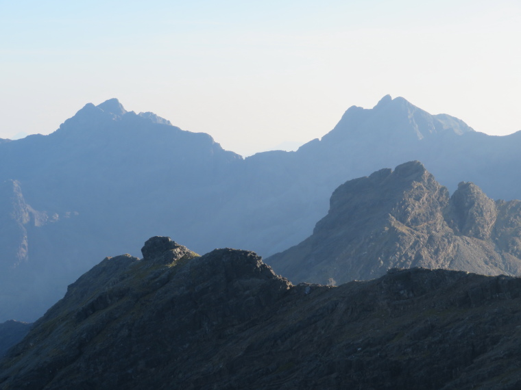 United Kingdom Scotland Isles Skye, Bruach na Frithe, Southern Black Cuillin summits from Bruach na Frithe, Walkopedia