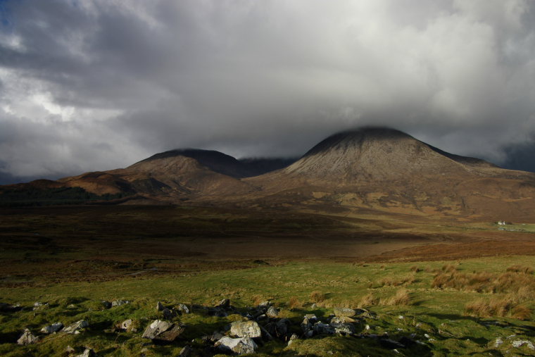 United Kingdom Scotland Isles Skye, Eastern Red Cuillin Circuit, Beinn na Caillich, Walkopedia