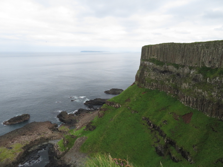 United Kingdom Northern Ireland Causeway Coast, Ballintory to Giants Causeway, , Walkopedia