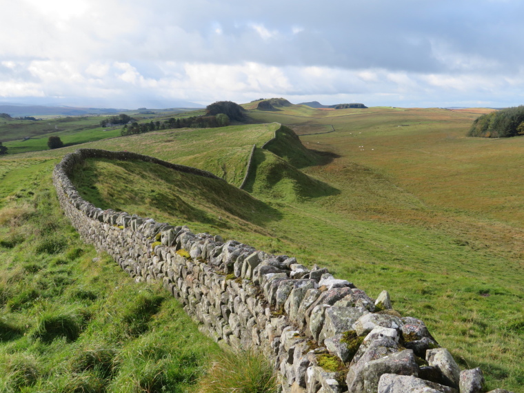 United Kingdom England Hadrian's Wall, Sewingshields to Cawfields, , Walkopedia