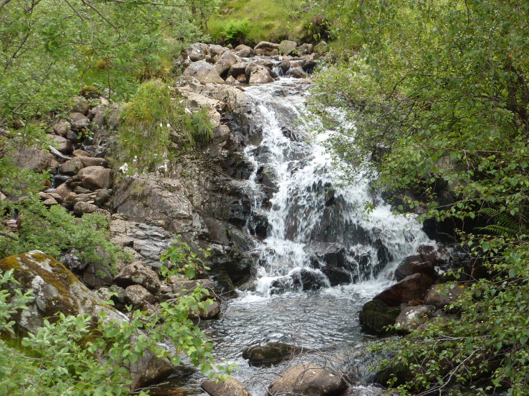 United Kingdom Scotland SW Highlands, Kinlochleven to Fort William, Waterfall , Walkopedia