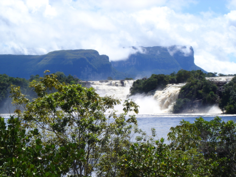 Canaima NP: © c Flickr user QueenstownLocal