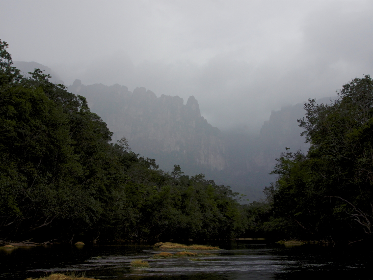 Venezuela Canaima NP, Angel Falls, From Ciudad Bolivar to Angel Falls, Walkopedia