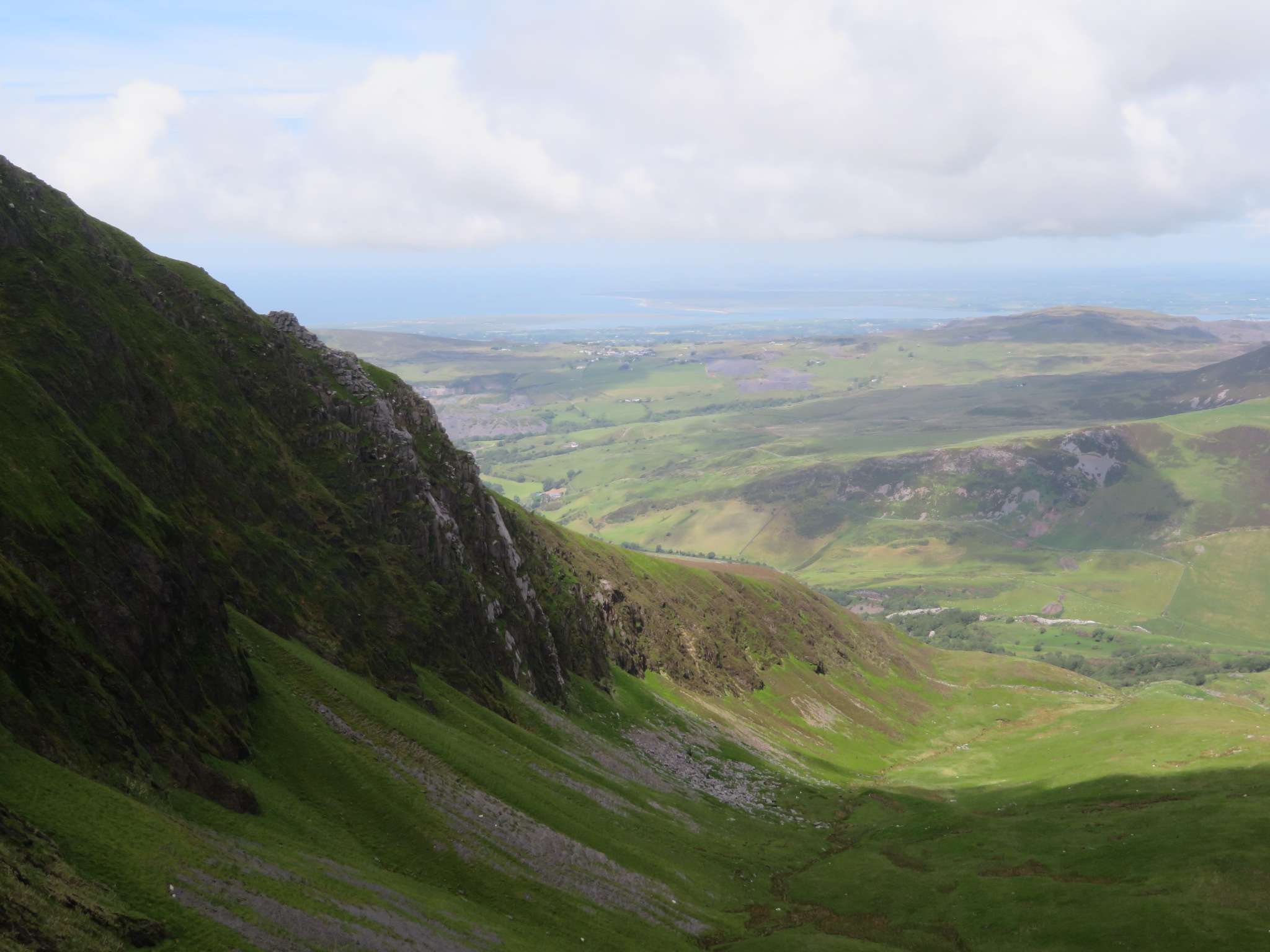 United Kingdom Wales Snowdonia, Nantlle Ridge, Trum y Ddysgl north ridge, Walkopedia