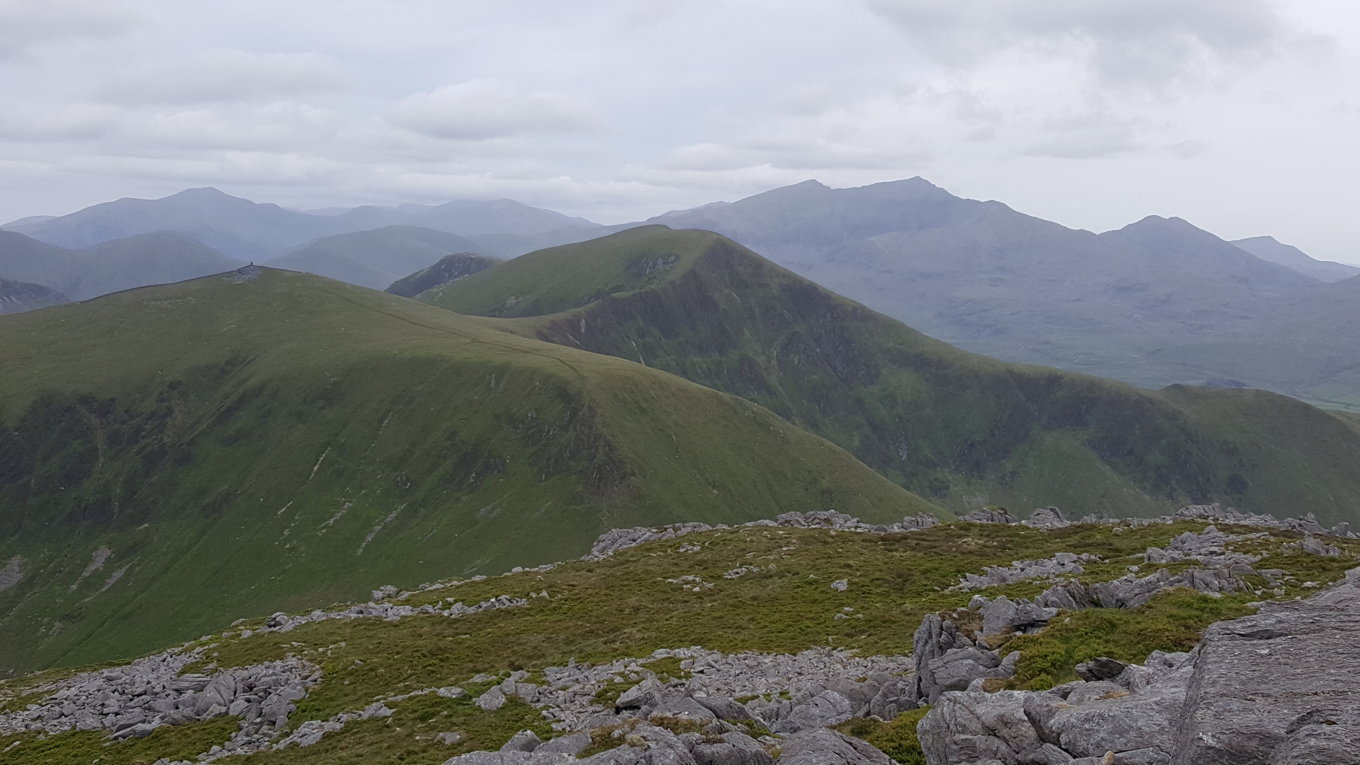 United Kingdom Wales Snowdonia, Nantlle Ridge, Looking back at the Obelisk from  Craig Cwm Silyn, the western mountain, Snowdon group behind, Walkopedia