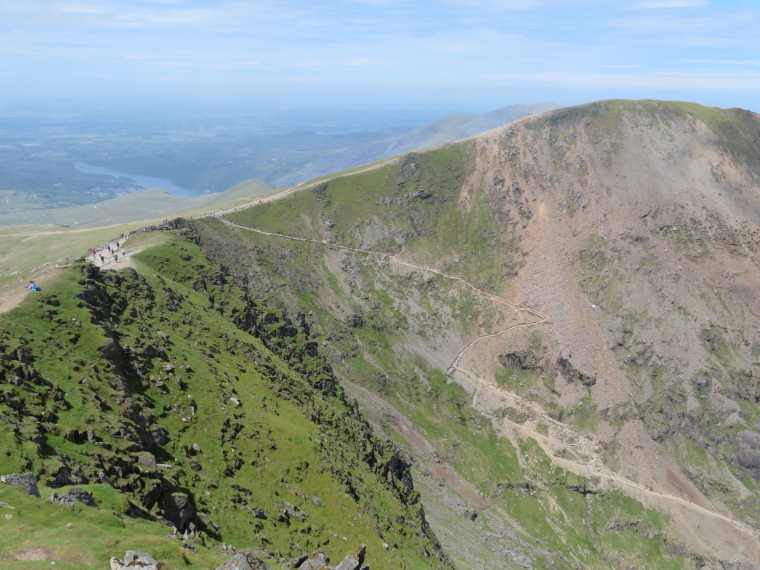 United Kingdom Wales Snowdonia, Miners, Pyg Tracks , Pyg and Miners joining simmit ridge, Walkopedia