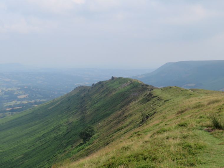 United Kingdom Wales Black Mountains, Black Hill Ridge, Down Black Hill ridge, Walkopedia