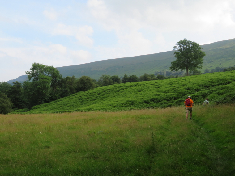 United Kingdom Wales Black Mountains, Black Hill Ridge, Olchon valley bottom, Walkopedia