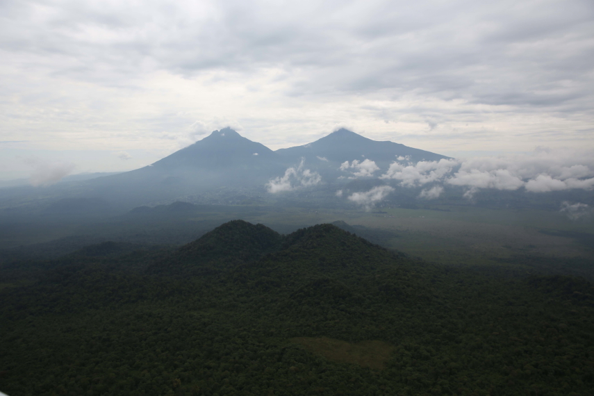 Rwanda, Virunga Mountains, Mount Mikeno (DR Congo) and Mount Karisimbi (Rwanda), Walkopedia