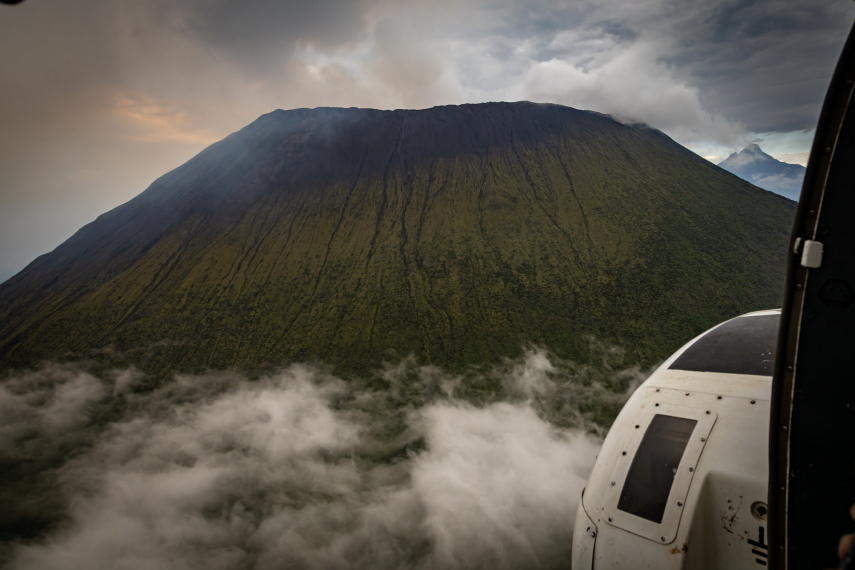 Rwanda, Virunga Mountains, Mount Nyiragongo from helicopter, Walkopedia