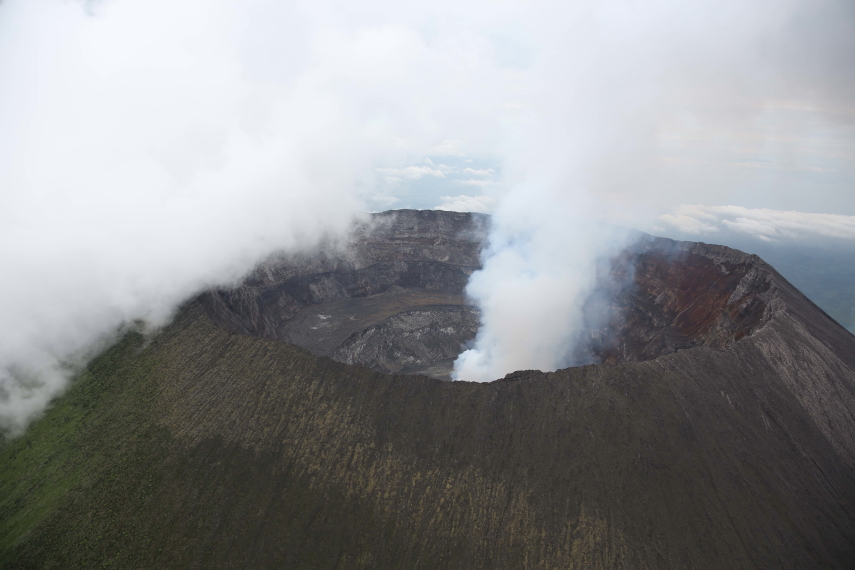 Rwanda, Virunga Mountains, Volcano Nyiragongo, Walkopedia