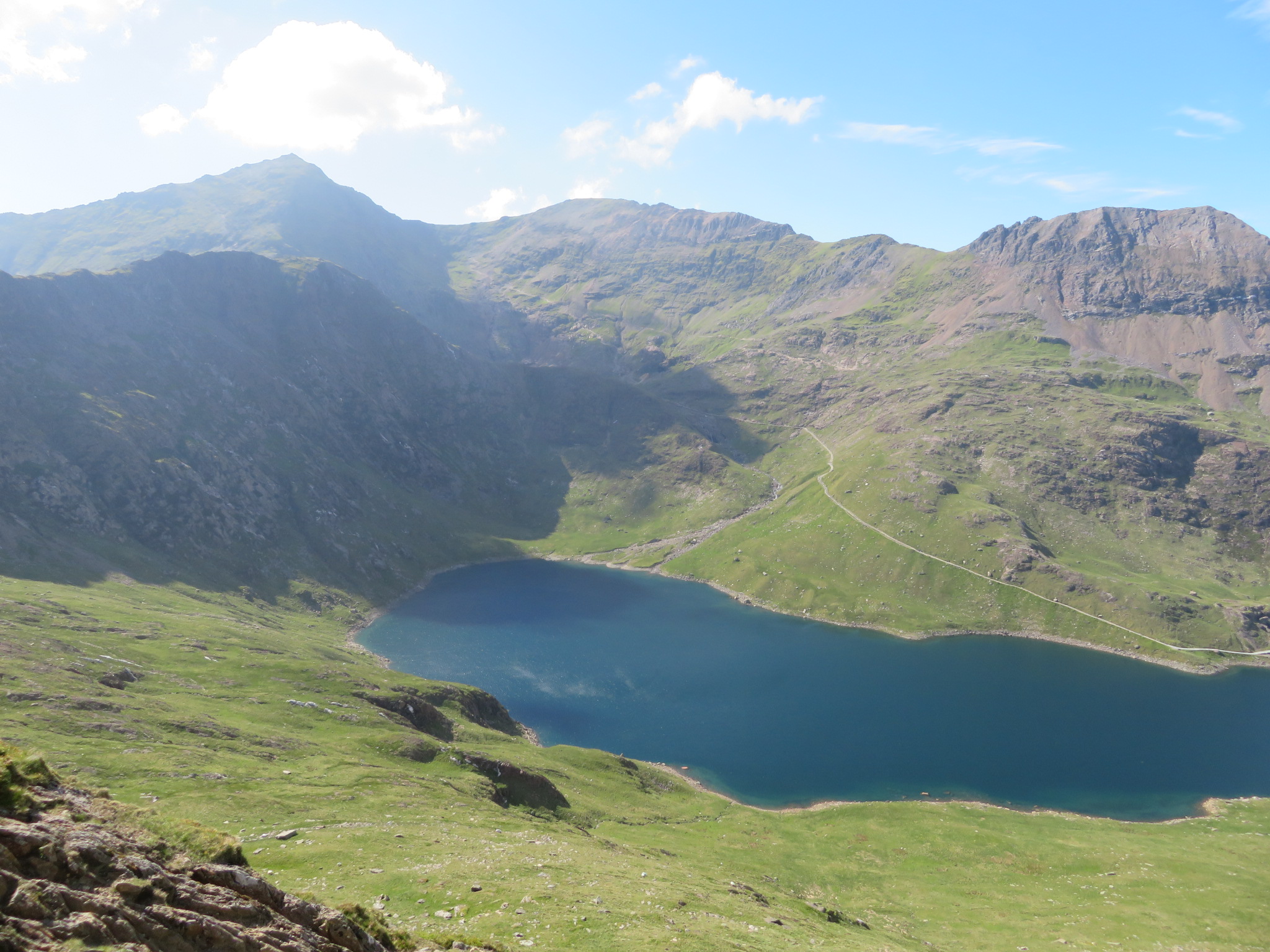 United Kingdom Wales Snowdonia, Snowdon Horseshoe,  from LLiwedd, Walkopedia