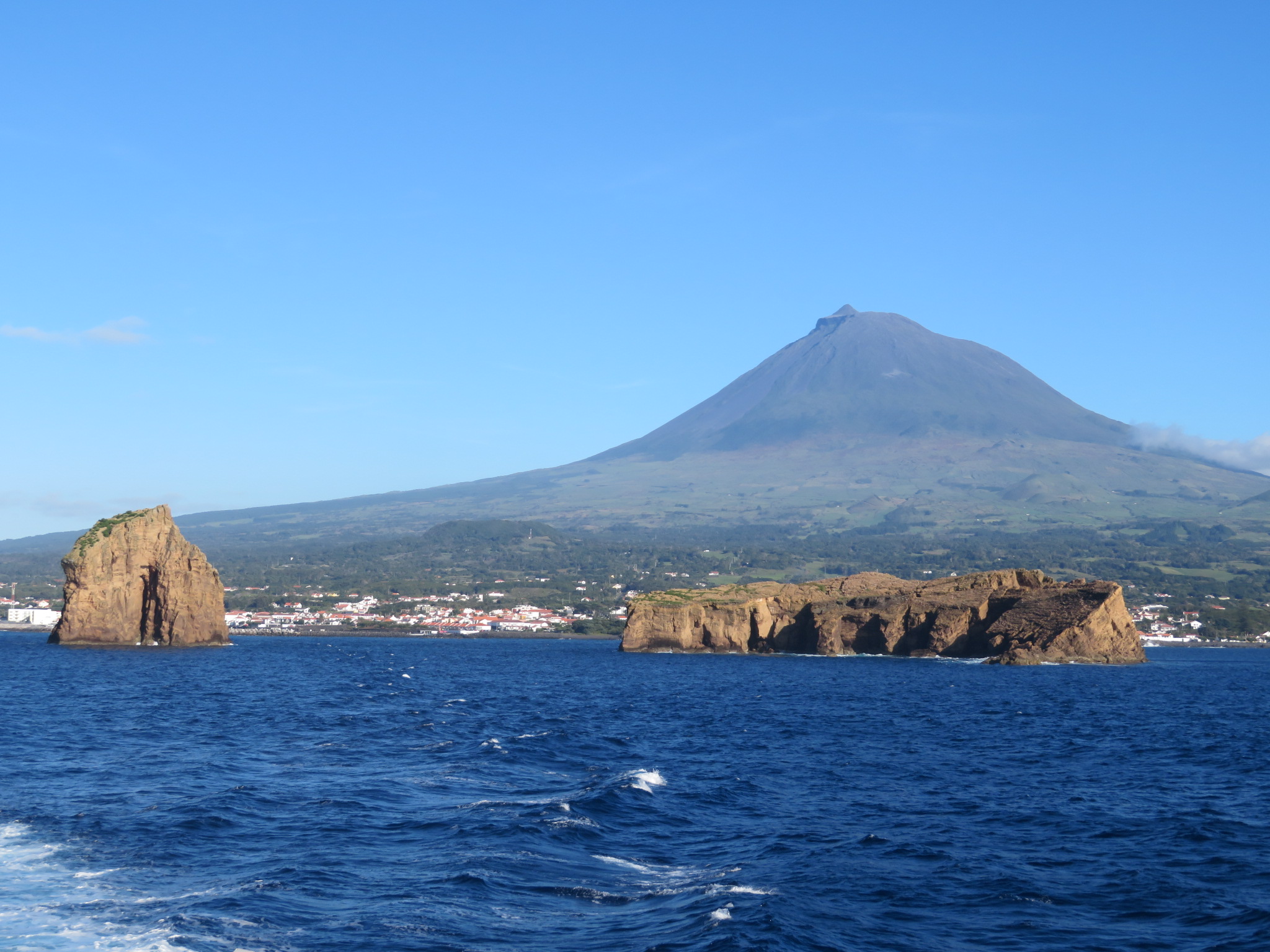 Portugal Azores Pico, Pico Volcano, From off Madalena, Walkopedia