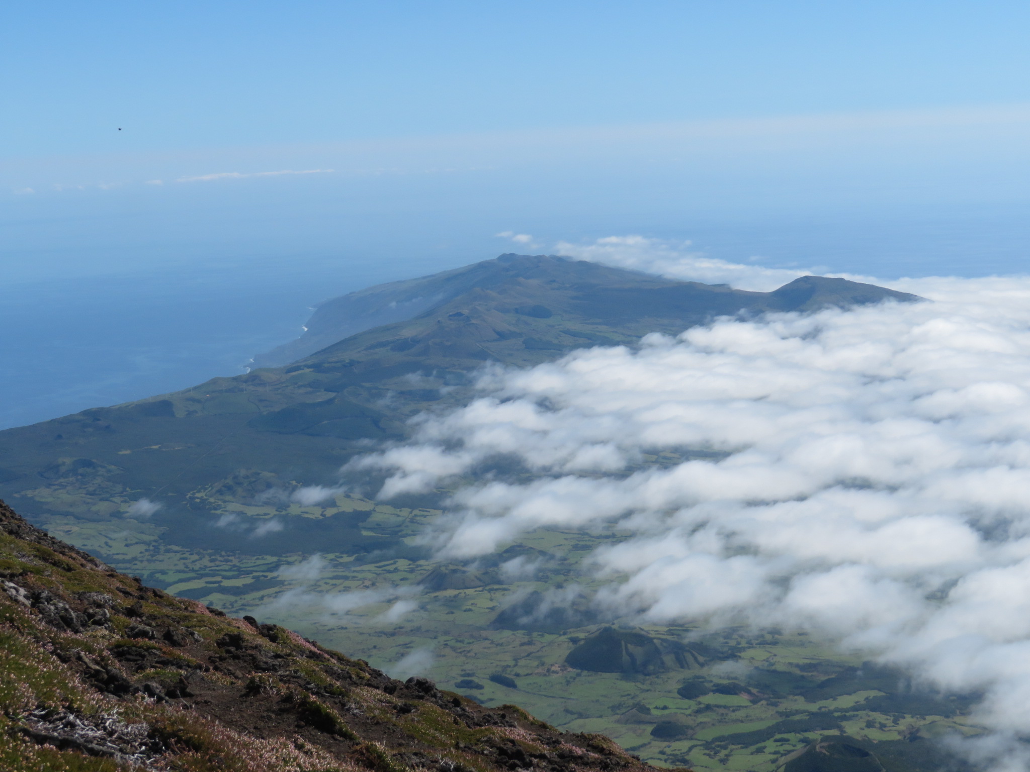 Portugal Azores Pico, Pico Volcano, East along Pico island from near crater, Walkopedia