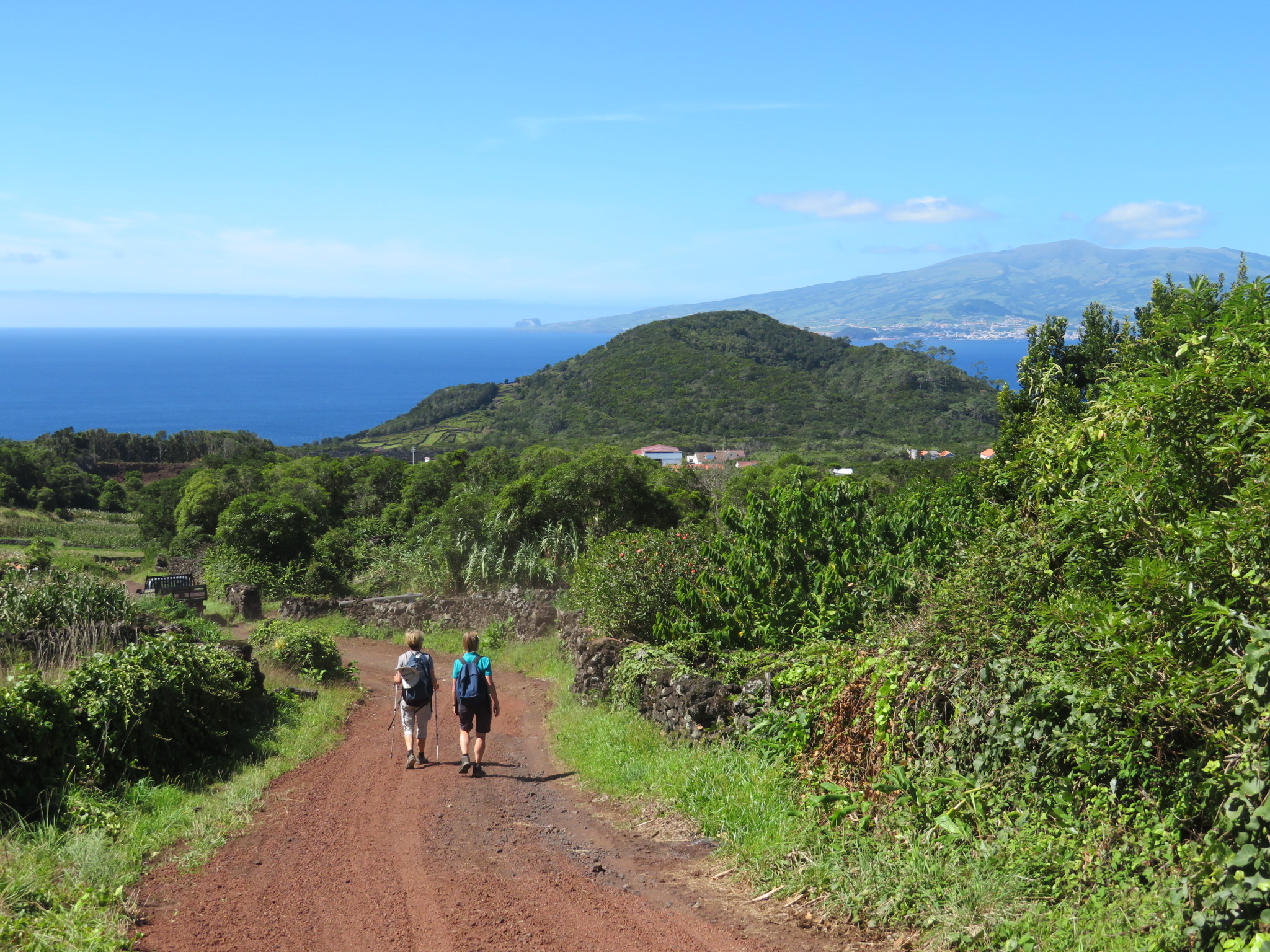 Portugal Azores Pico, Picos Historic Vineyards, Descending to Monte, Walkopedia