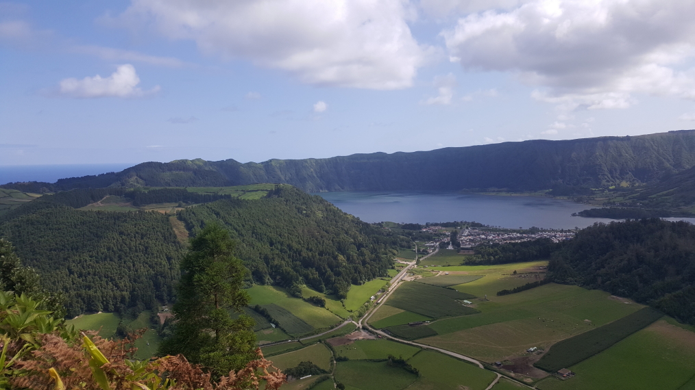 Portugal Azores Sao Miguel, Sao Miguel, Sete Cidades amall crater in caldera from rim track, Walkopedia