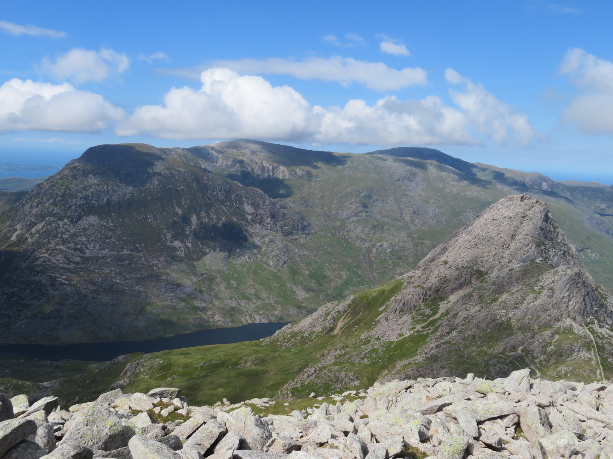 United Kingdom Wales Snowdonia, Glyderau , Tryfan and Carneddau from Glyder Fach, Walkopedia