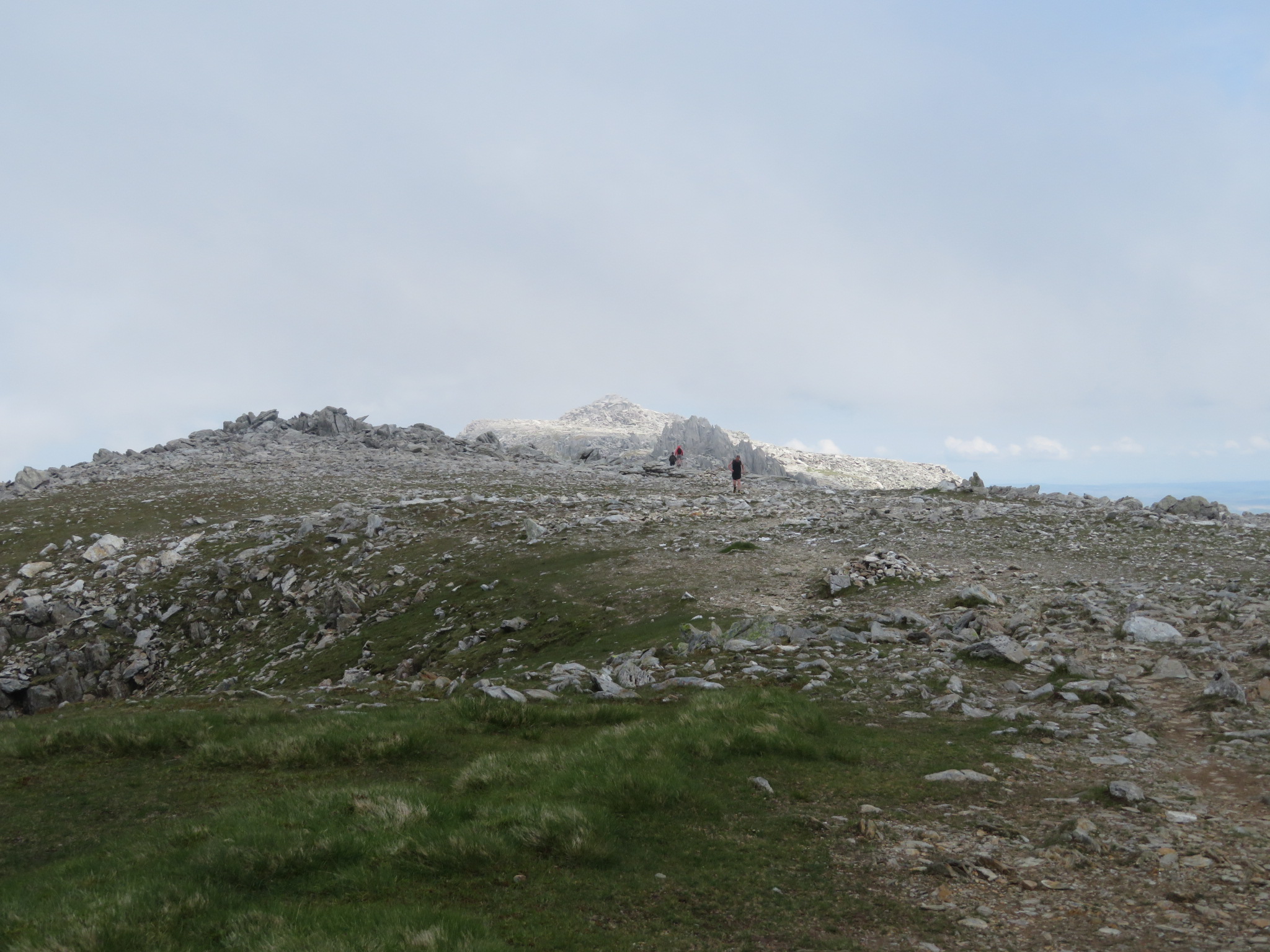 United Kingdom Wales Snowdonia, Glyderau , Glyder Fach fm Glyder Fawr high ridge, Walkopedia