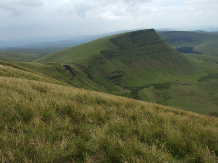 United Kingdom Wales Brecon Beacons, The Beacons Way, Black Mt  Fan Foel, Walkopedia