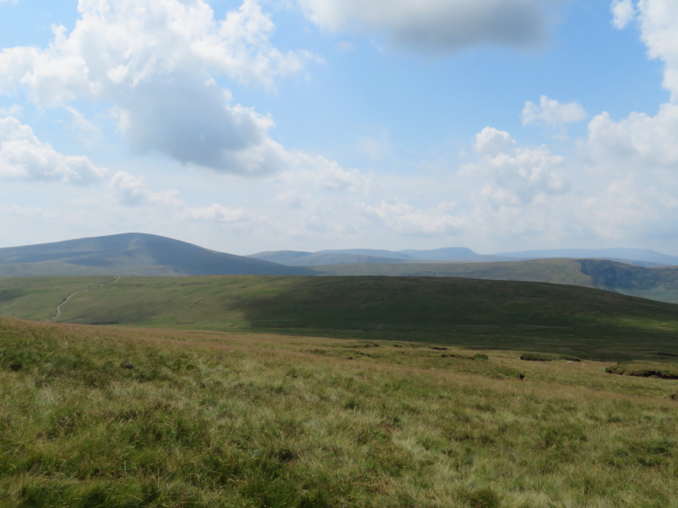 United Kingdom Wales Brecon Beacons, Brecon Beacons, Looking west from below Corn Du, Walkopedia