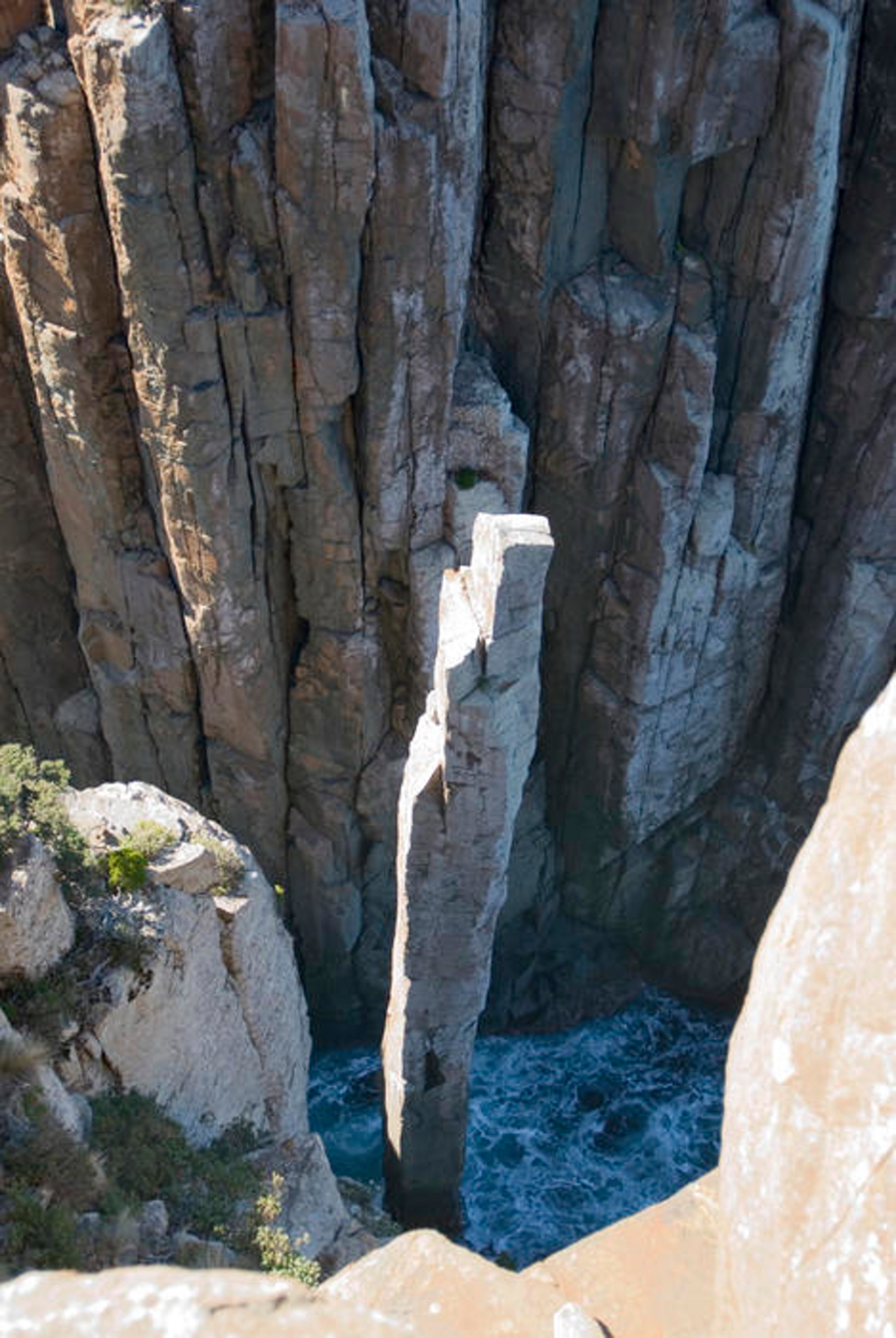 Australia Tasmania, Three Capes Track, Cape Hauy Totem Pole, Walkopedia