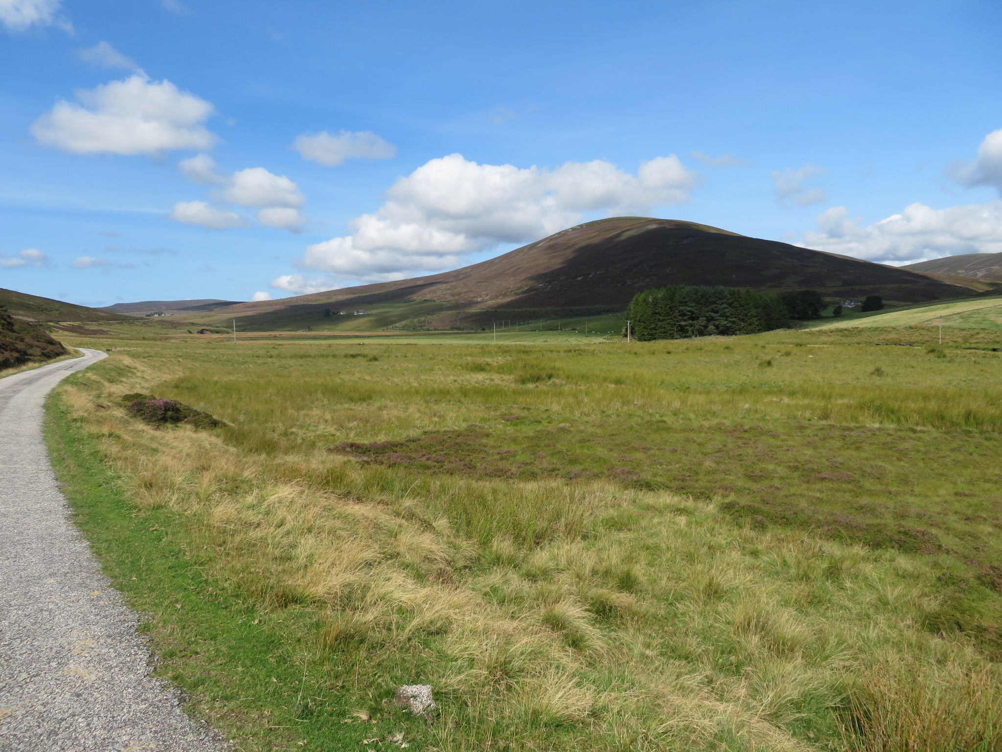 United Kingdom Scotland Cairngorms, Head of the Don Valley, , Walkopedia