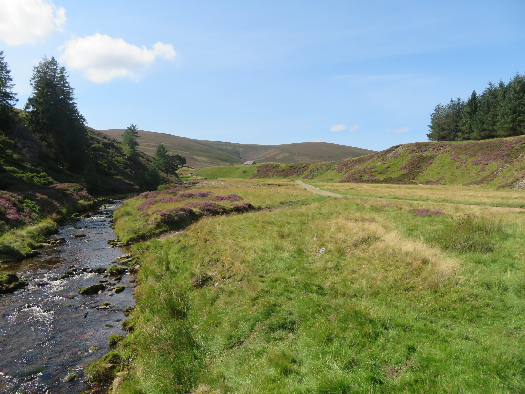 United Kingdom Scotland Cairngorms, Head of the Don Valley, , Walkopedia