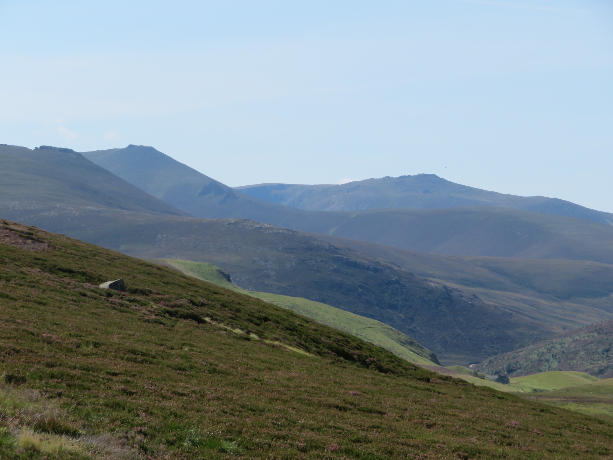 United Kingdom Scotland Cairngorms, Head of the Don Valley, Up Glen Avon, Walkopedia