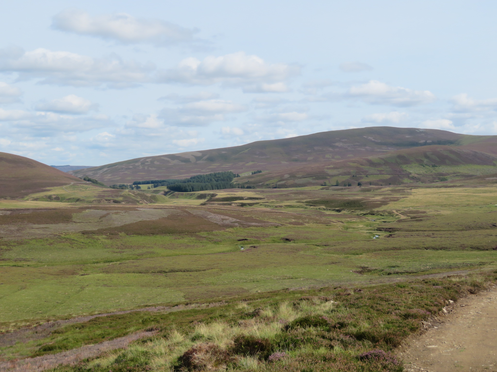 United Kingdom Scotland Cairngorms, Head of the Don Valley, , Walkopedia