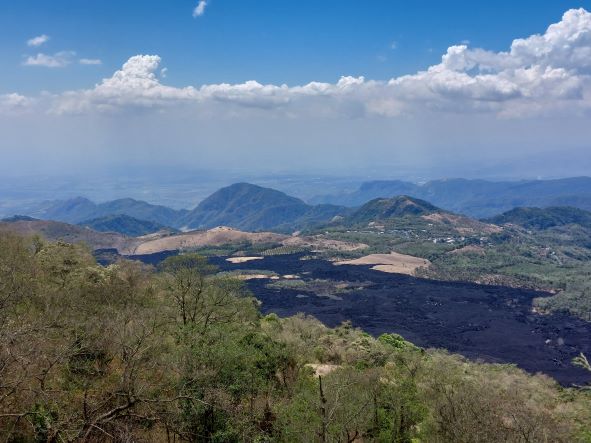 Guatemala Western Volcanic Highlands, Volcan Pacaya , Recent lava flow below Payaca shoulder, Walkopedia