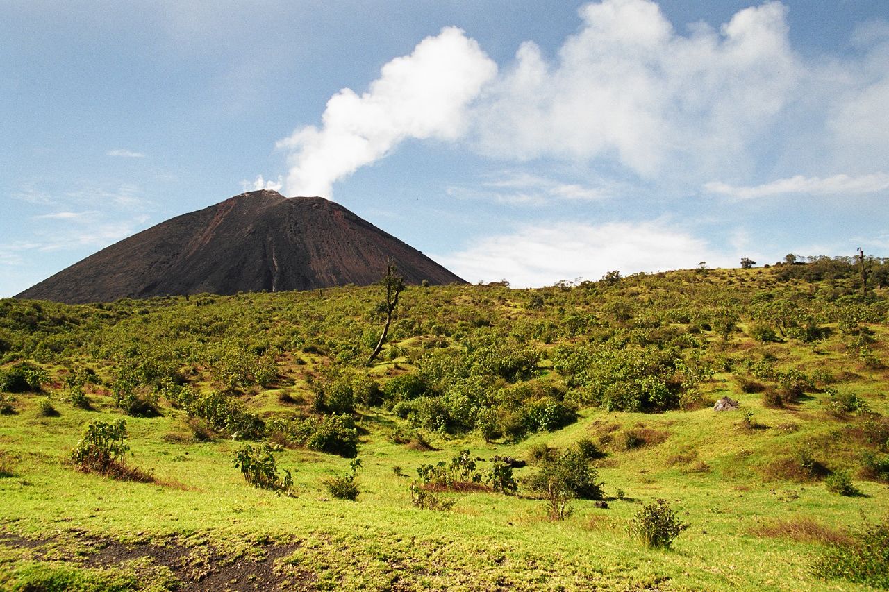 Guatemala Western Volcanic Highlands, Volcan Pacaya , Pacaya Volcano, Walkopedia