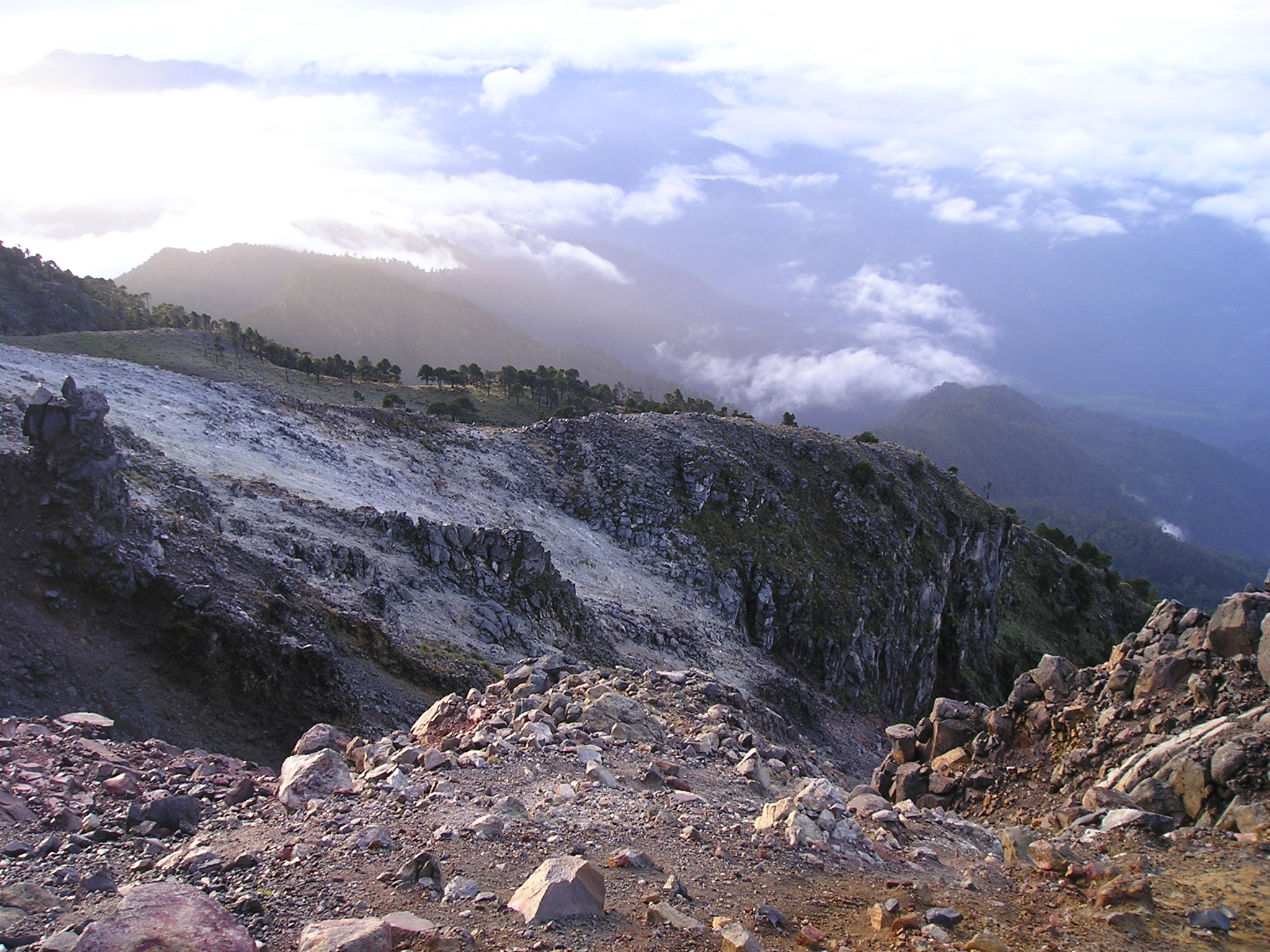 Guatemala Western Volcanic Highlands, Volcan Tajumulco , On the way back down, Walkopedia