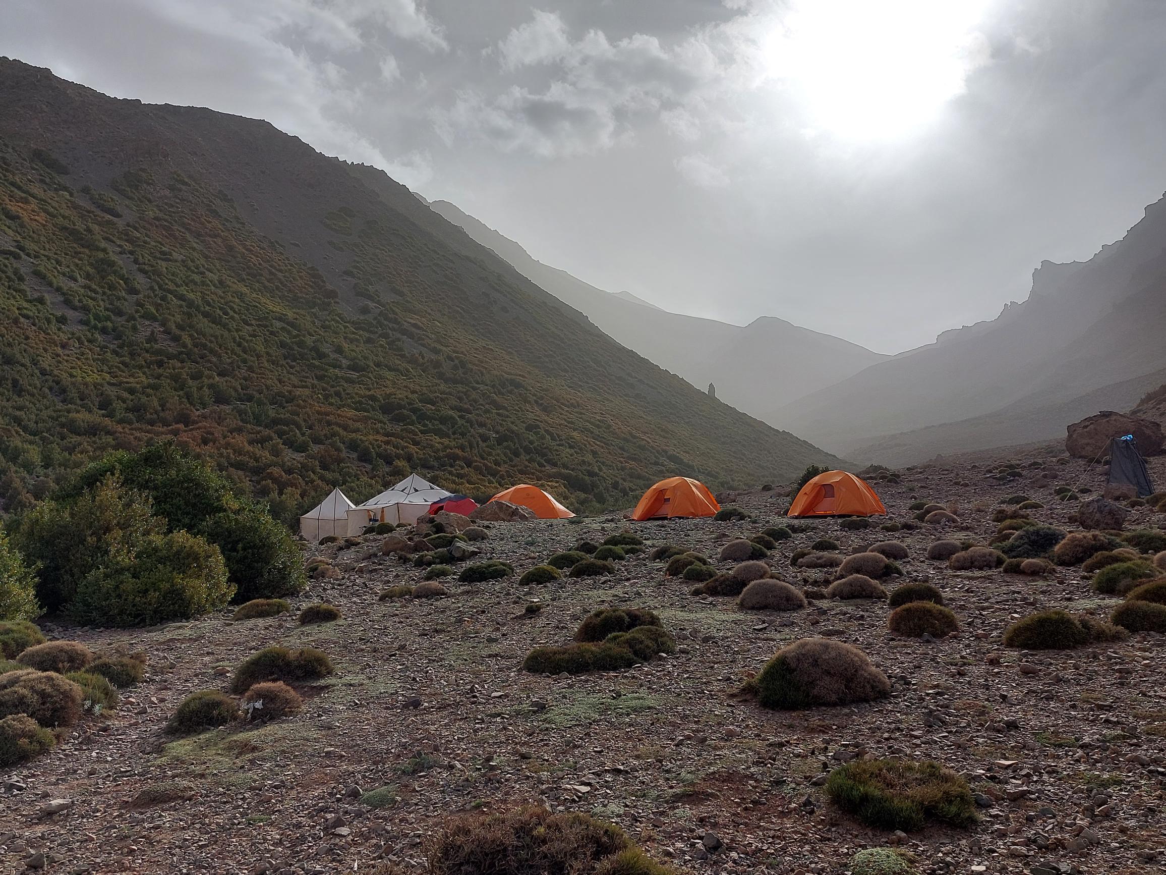 Morocco High Atlas MGoun, MGoun Traverses and Circuits, Day 1,13 First camp, Walkopedia