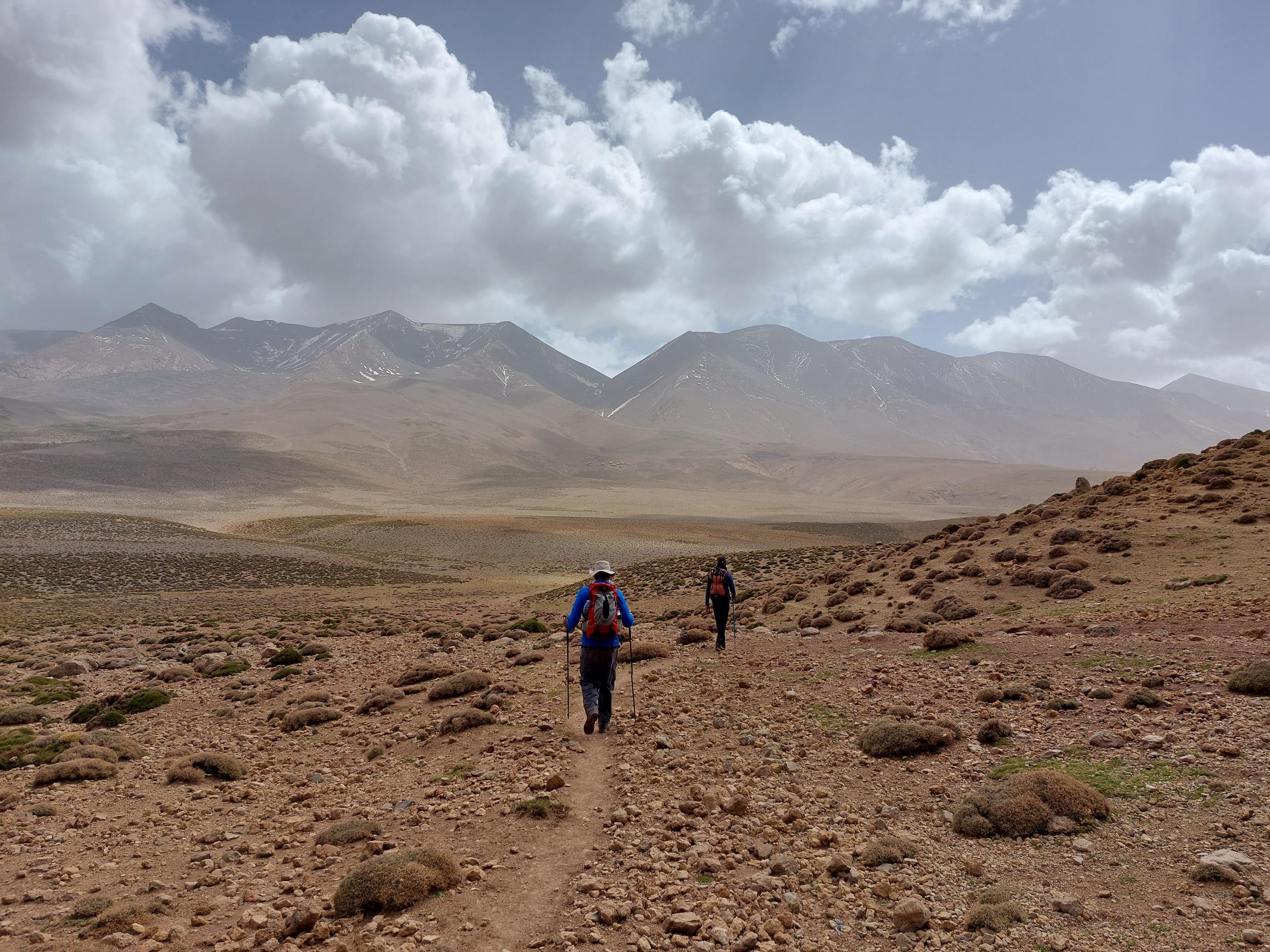 Morocco High Atlas MGoun, MGoun Traverses and Circuits, Day 2,8 Onto plateau, Walkopedia