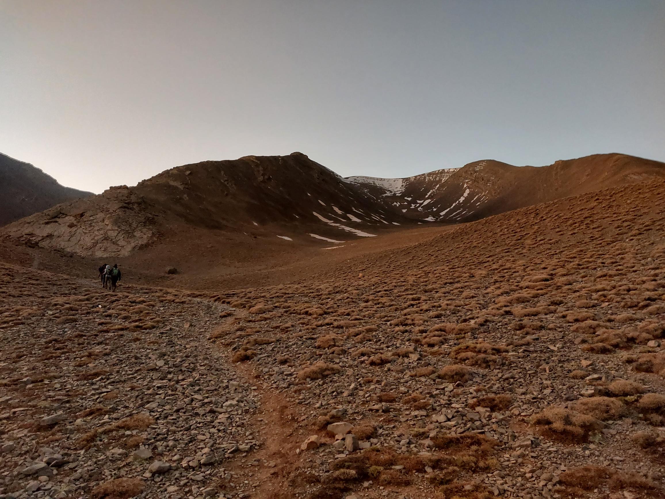 Morocco High Atlas MGoun, MGoun Traverses and Circuits, Day 3,1 Jeleb M, Mid slopes, early light, Walkopedia