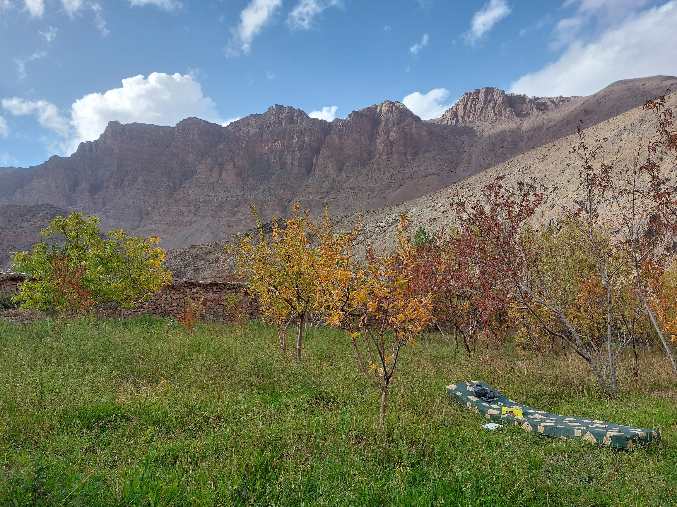 Morocco High Atlas MGoun, MGoun Traverses and Circuits, Day 5,8 Tassaout valley 2nd campsite 2, Walkopedia