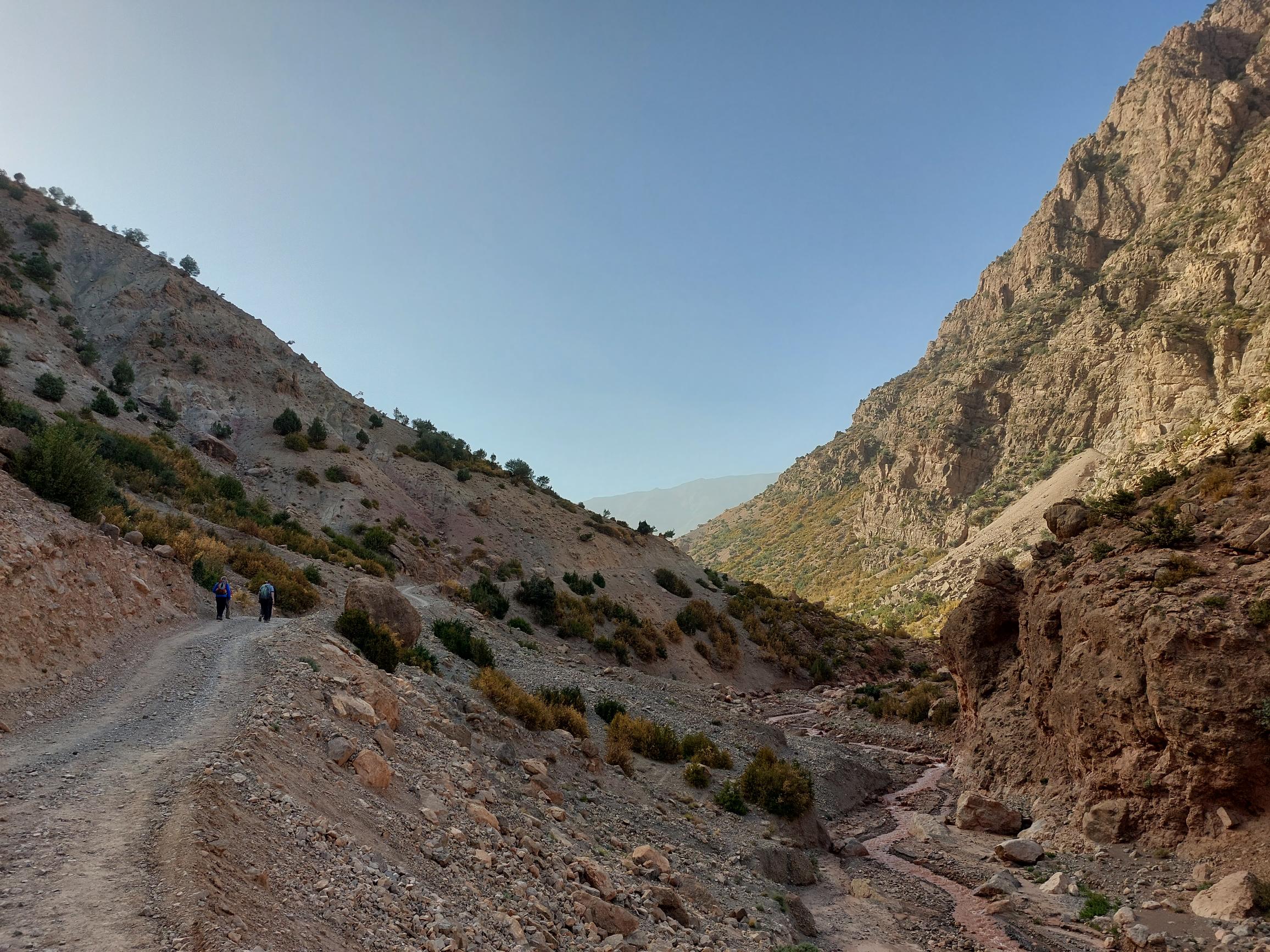 Morocco High Atlas MGoun, Arous valley, Mid valley gorge, Walkopedia