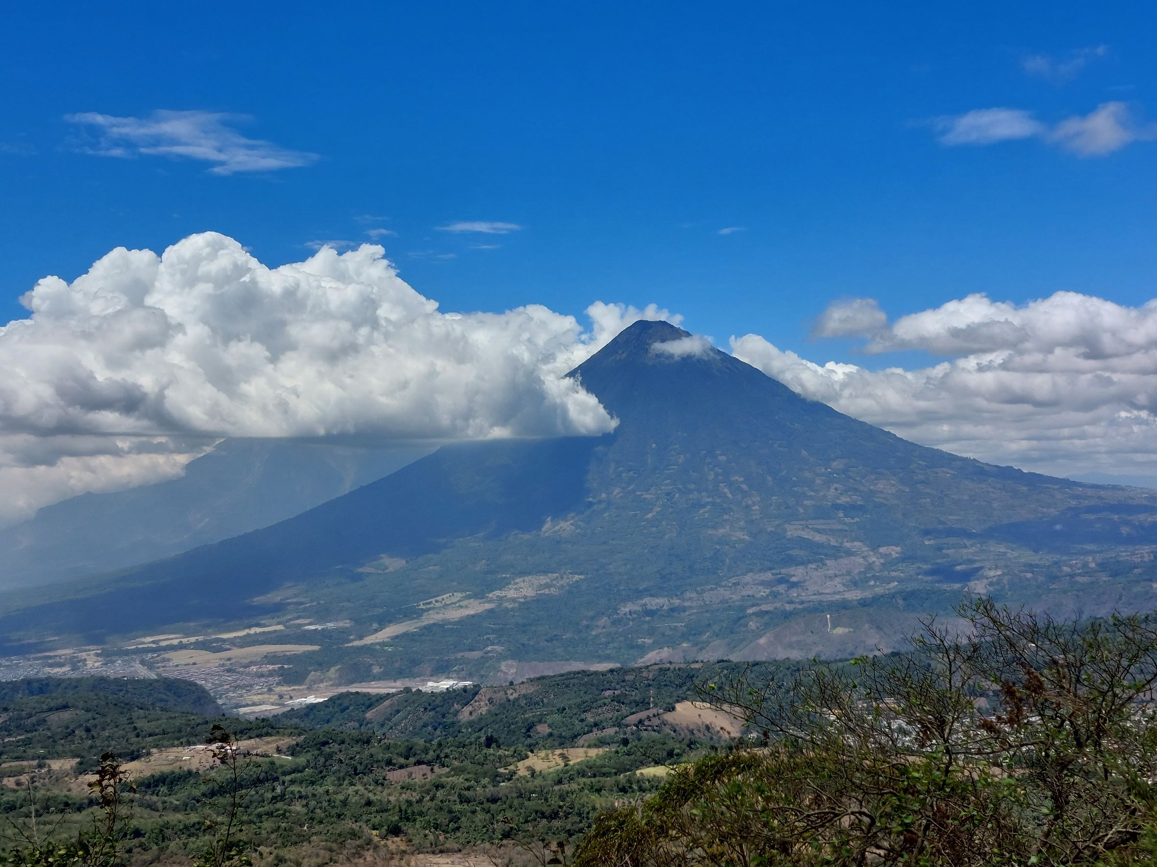Guatemala Western Volcanic Highlands, Guatemalas Amazing Volcanoes, V Agua from Pacaya shoulder, Walkopedia
