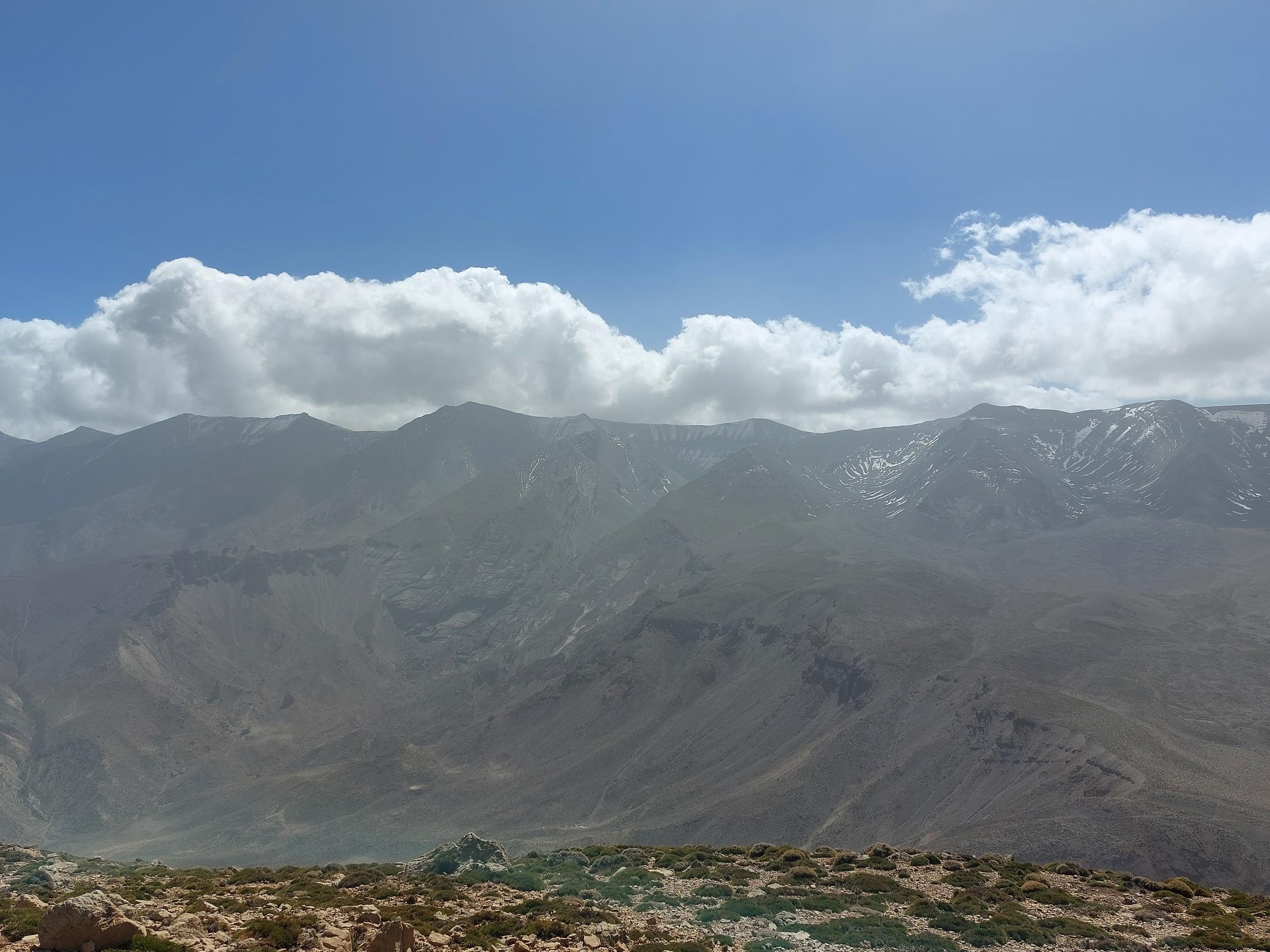 Morocco High Atlas MGoun, MGoun Summit, High J M ridge from Aghouri pass, Walkopedia