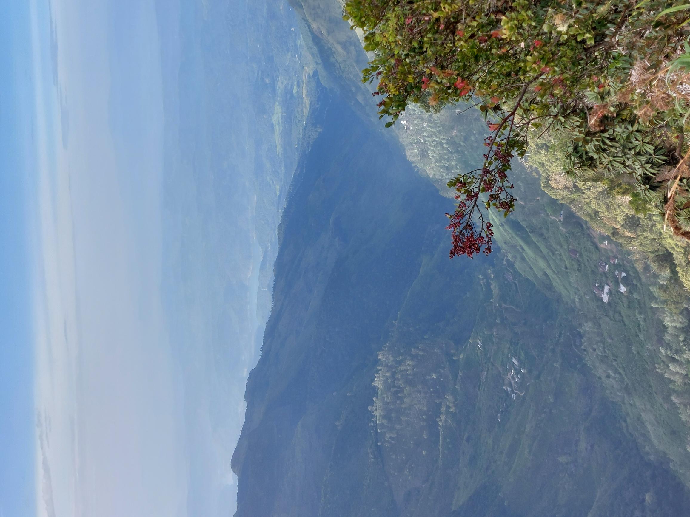 Sri Lanka Central Highlands,  Horton Plains and World's End, , Walkopedia