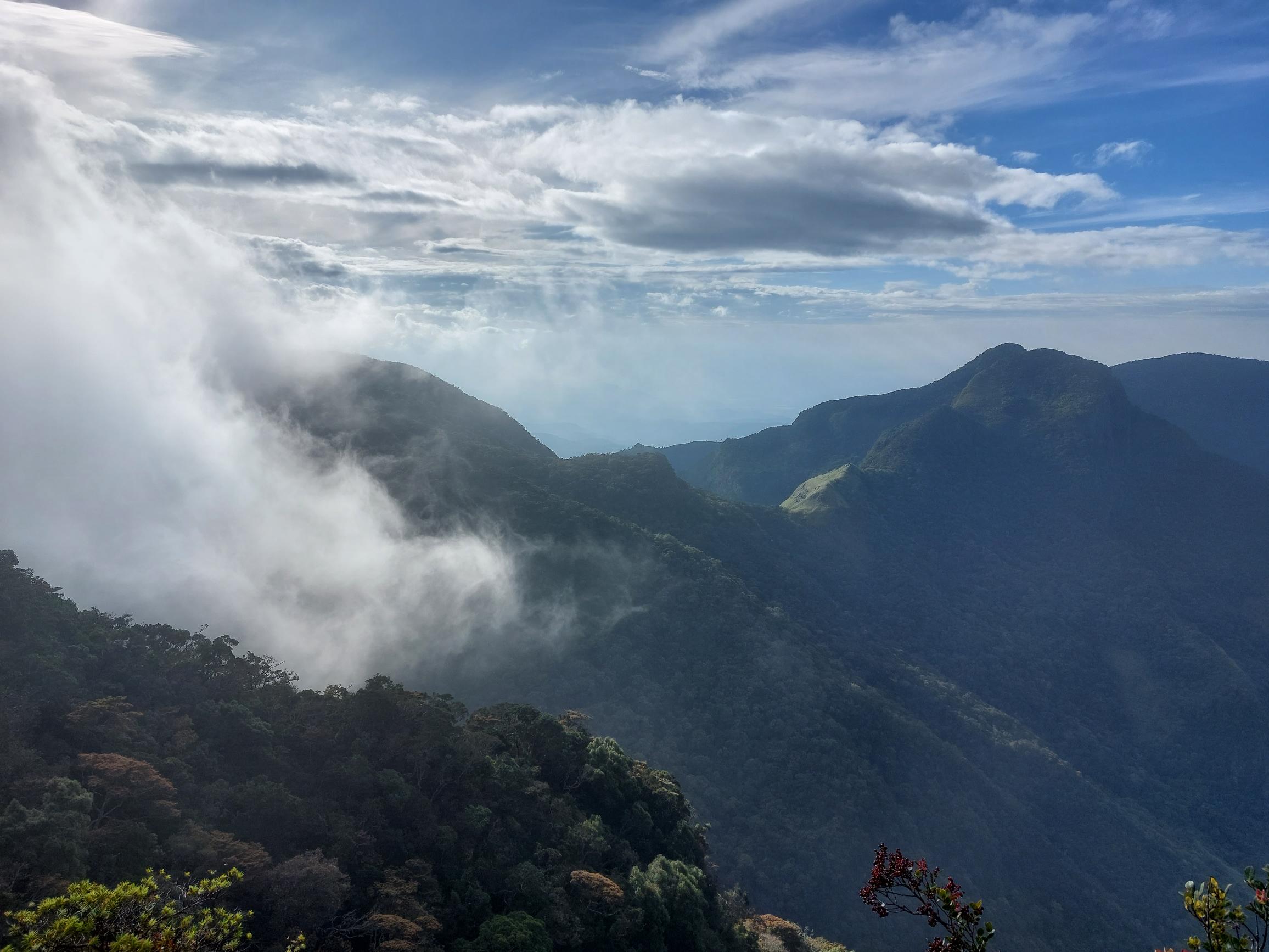 Sri Lanka Central Highlands,  Horton Plains and World's End, , Walkopedia