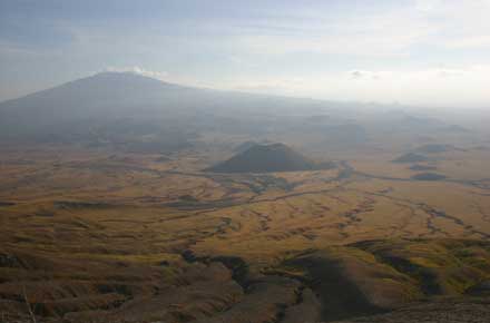 Tanzania, Ol Doinyo Lengai, Ol Dionyo Lengai - Across the Rift Valley, Walkopedia