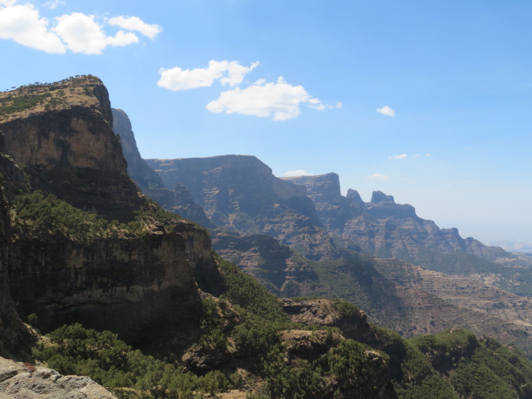 Ethiopia Simien Mts, Simien Mountains, Escarpment from above Chenek, Walkopedia