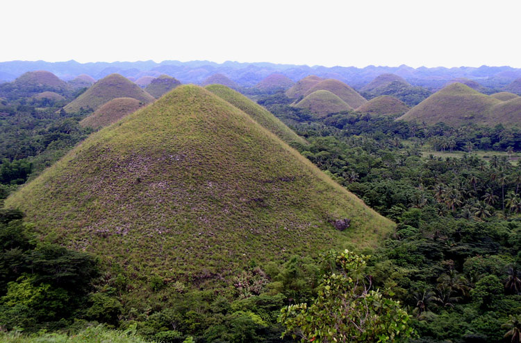 Chocolate Hills - ©By Flickr user YoTuT... Chocolate Hills: Chocolate Hills - ©By Flickr user YoTuT...