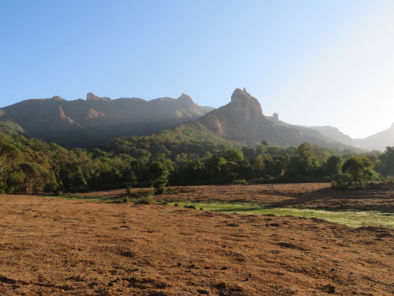 Ethiopia South Bale Mts, Bale Mountains, Harenna  Meadow and escarpment from Bale Mts Lodge, Walkopedia