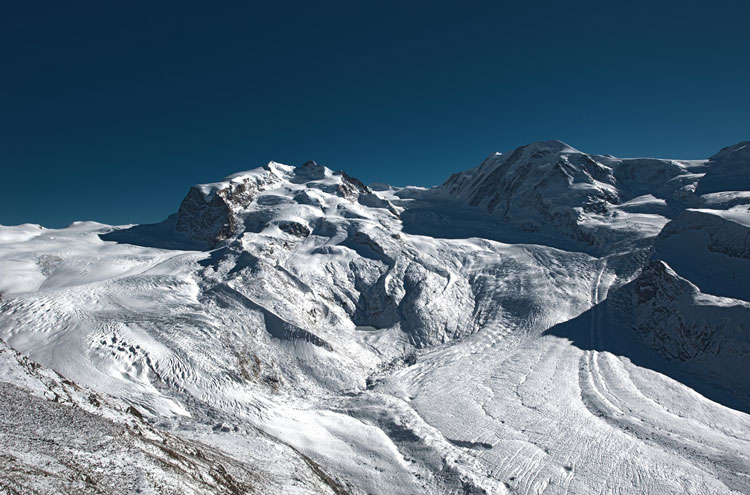 Switzerland Alps, Monte Rosa Circuit, Monte Rosa Glacier- © From Flickr user Christoph_e_koch, Walkopedia