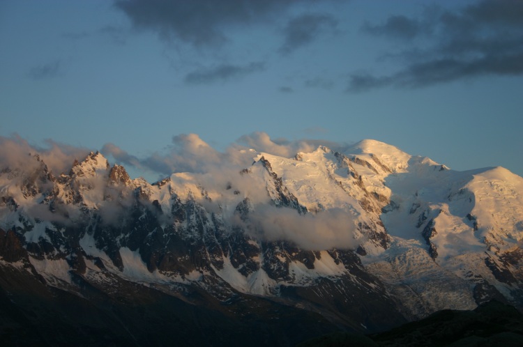 France Alps Mt Blanc Area, Tour of Mt Blanc , Mt Blanc From Lac Blanc, sunset, Walkopedia