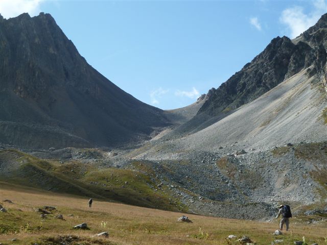 France Alps Mt Blanc Area, Tour of Mt Blanc , Climbing up to the Col du Vallon, Walkopedia