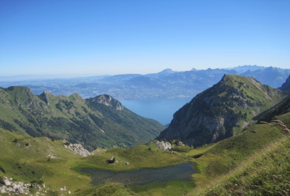 France Alps Mt Blanc Area, Tour of Mt Blanc , Last view of Lac Leman From Col de Bise, Walkopedia